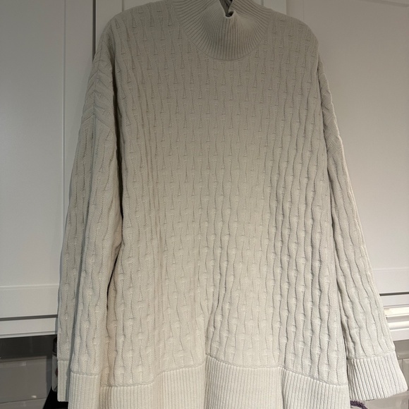 lululemon Cable-Knit Relaxed-Fit Sweater - Picture 2 of 5